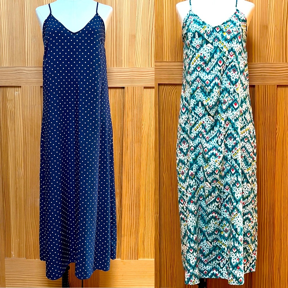 2 old navy maxi slip dress sundresses.Size medium. Two for the price of one.